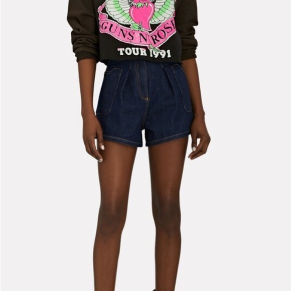 MadeWorn Cropped Guns N' Roses Sweatshirt - Picture 2 of 3